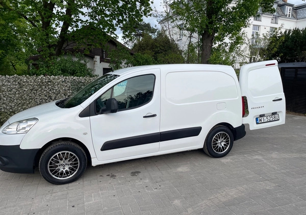 Peugeot Partner cena 17900 przebieg: 226069, rok produkcji 2010 z Warszawa małe 106